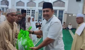 Bupati H M Syukur Subling di Masjid Baitul Ridwan